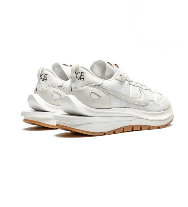 Nike Vaporwaffle Sacai Sail Gum