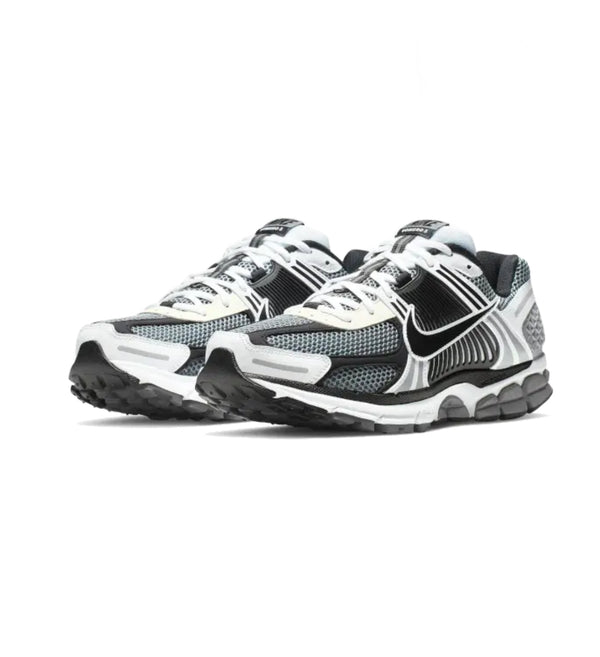 Nike Zoom Vomero 5 SE Dark Grey Black White