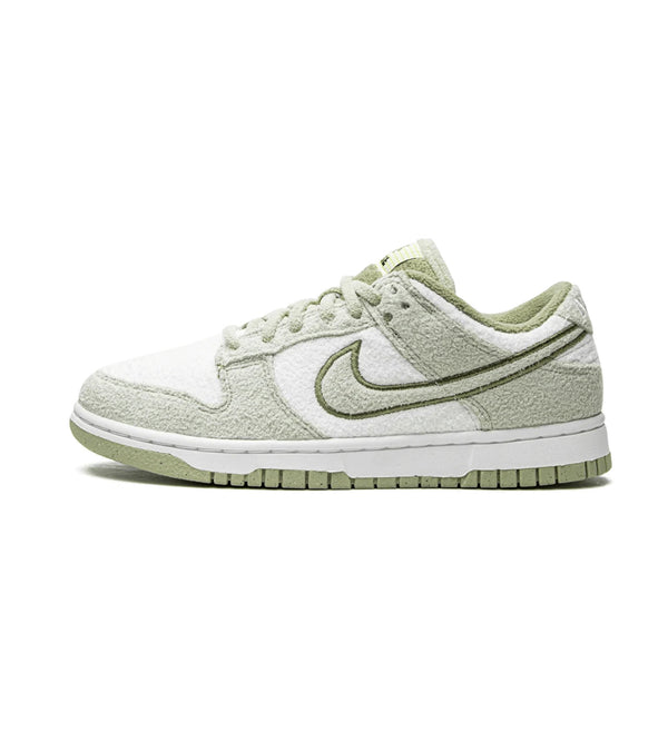 Nike Dunk Low SE Fleece Green