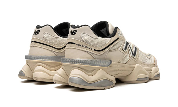 New Balance 9060 Cream Black